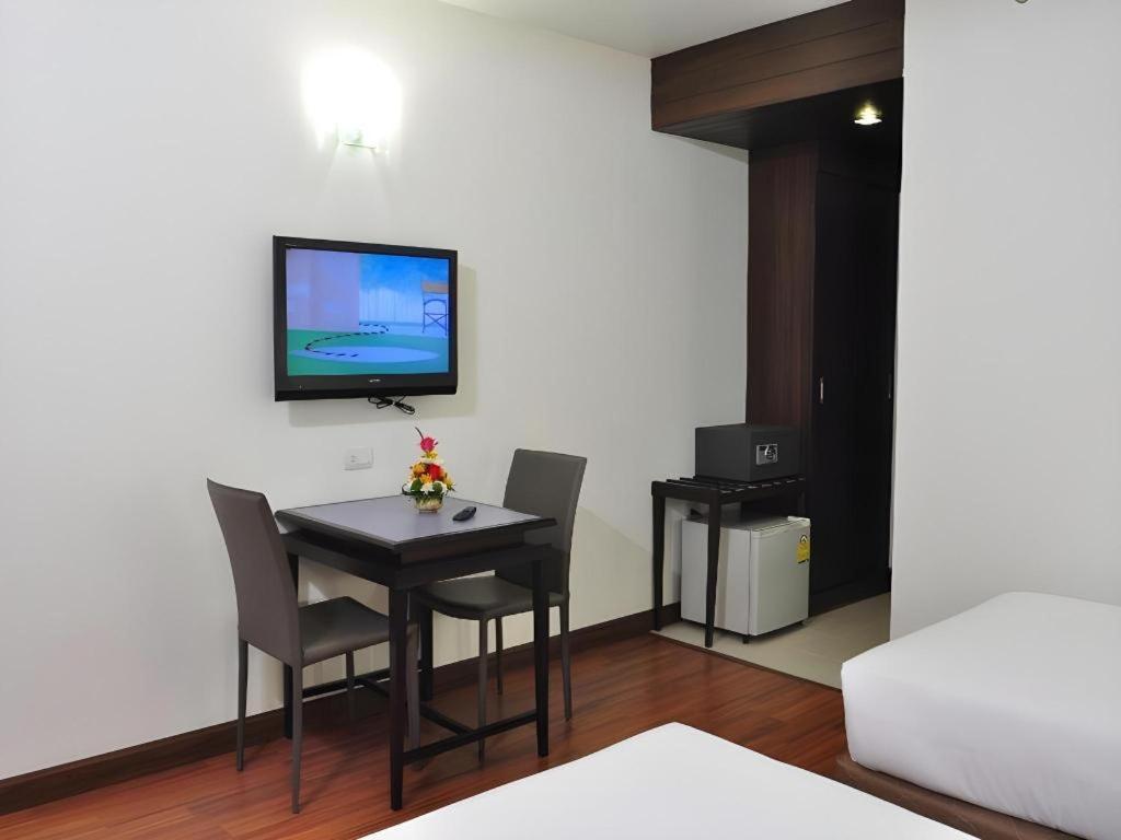 The Color Hotel Hat Yai Exterior photo