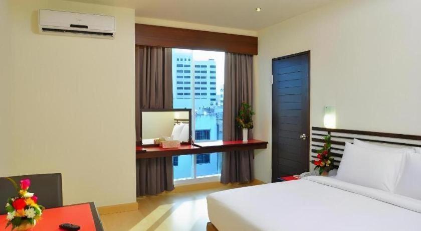 The Color Hotel Hat Yai Exterior photo