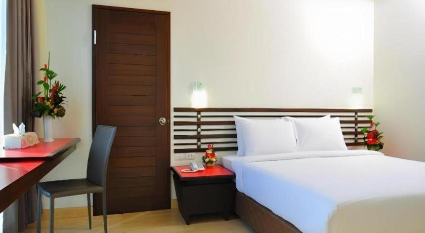 The Color Hotel Hat Yai Exterior photo
